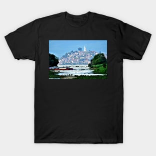 Vue sur l'ile Janitzio de Patzcuaro T-Shirt